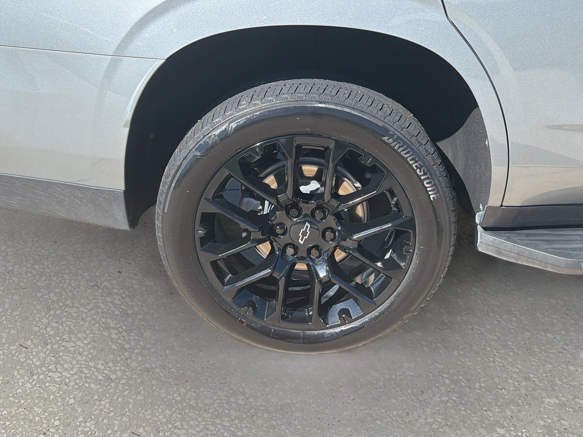 Used 2025 Chevrolet Tahoe LS AWD/4WD image 33