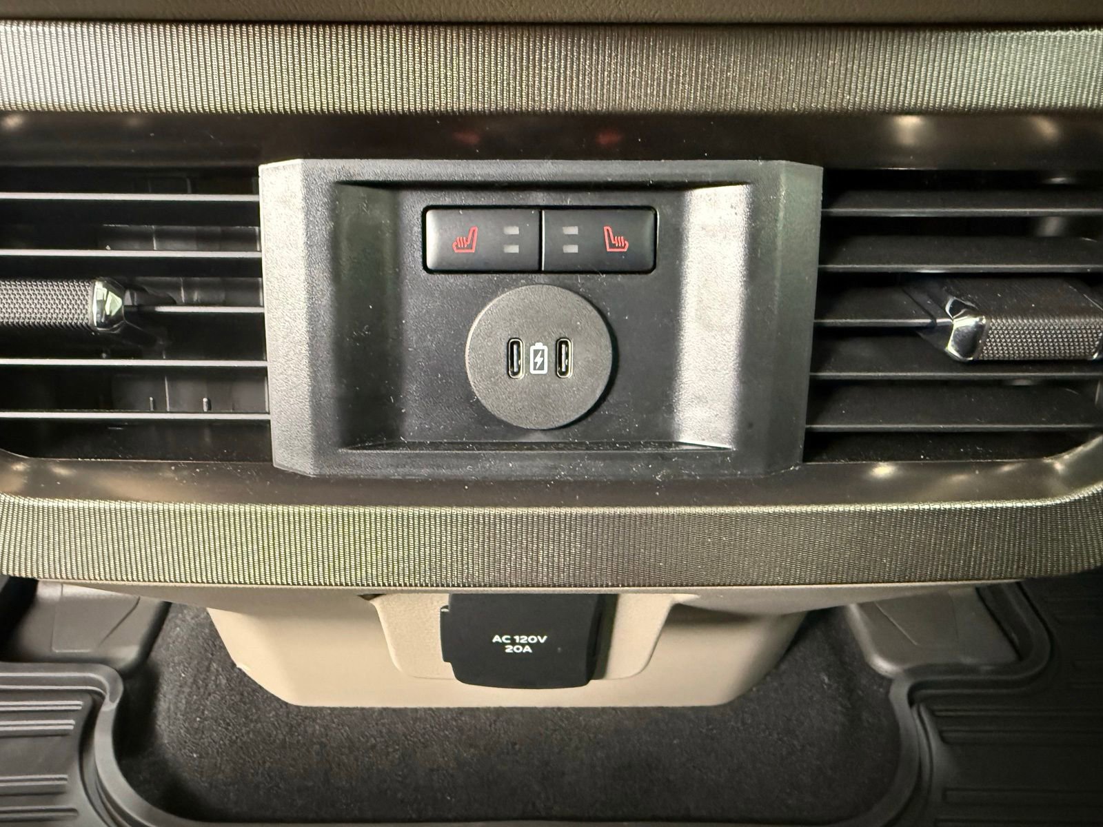 New 2026 Ford F350 Platinum w/ Platinum Plus Package image 30