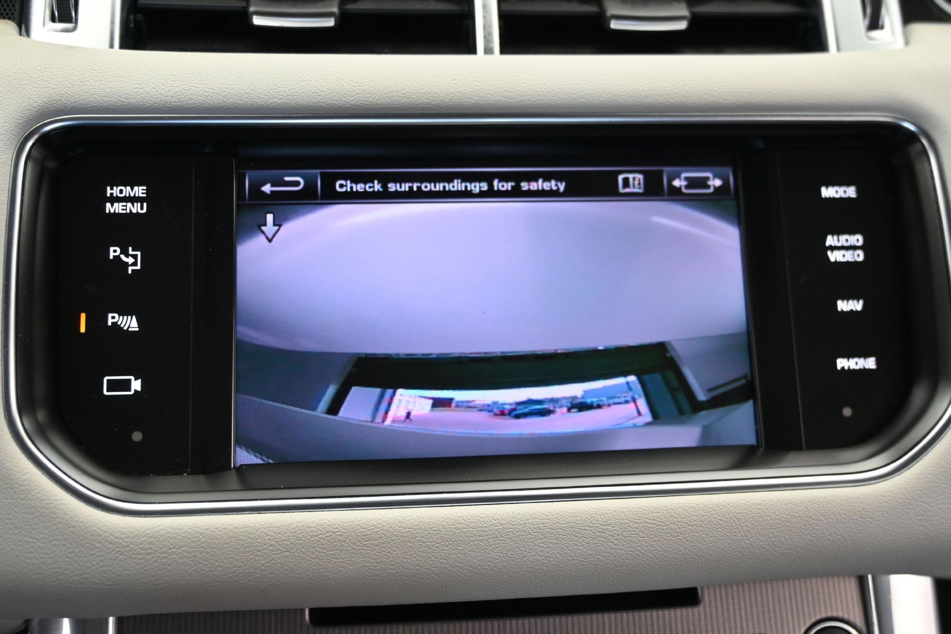 Used 2014 Land Rover Range Rover Sport HSE AWD/4WD image 16