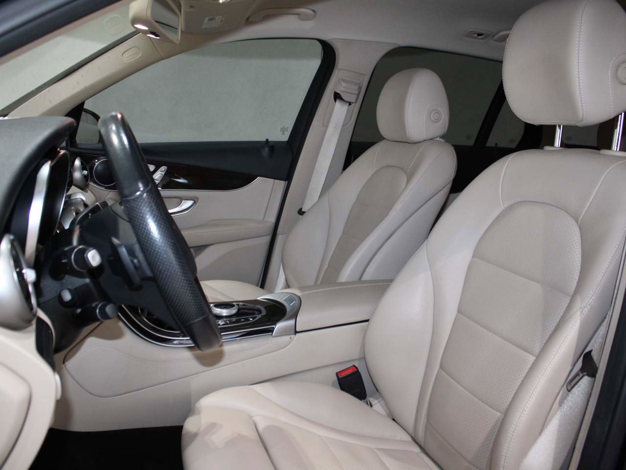 Used 2019 Mercedes-Benz GLC 300 image 12