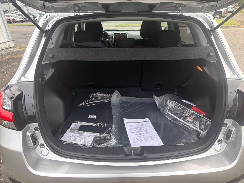 New 2027 Mitsubishi Outlander Sport LE AWD/4WD image 9