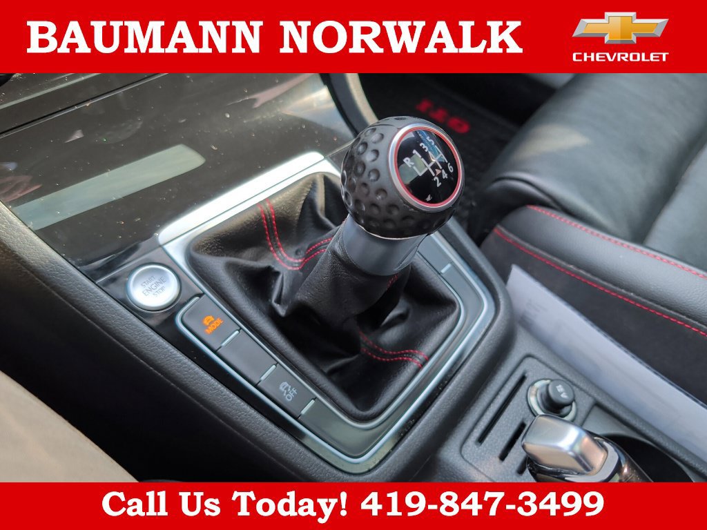Used 2021 Volkswagen GTI SE FWD image 27