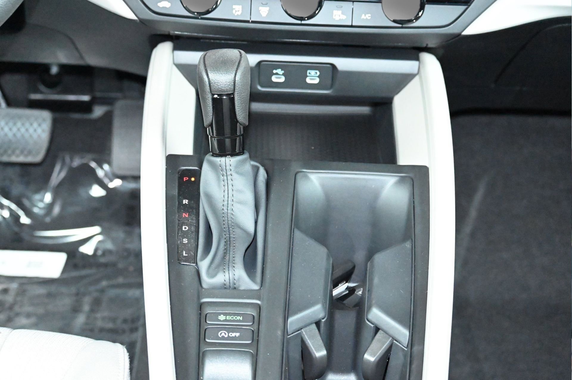 New 2025 Honda Accord SE image 18
