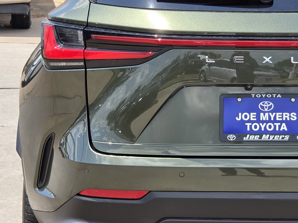 Used 2024 Lexus NX 250 FWD image 10