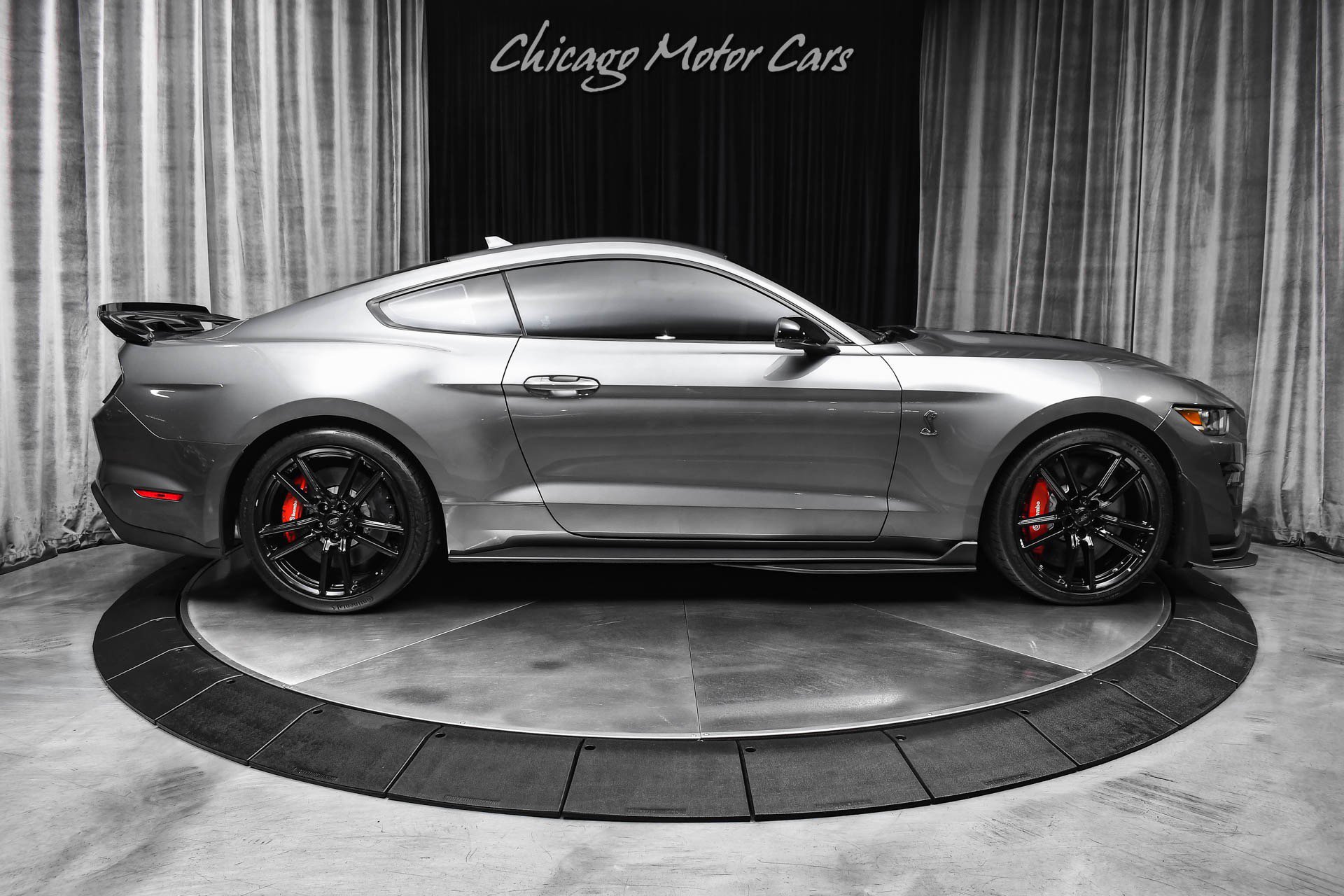 Used 2021 Ford Mustang Shelby GT500 w/ Technology Package RWD image 40