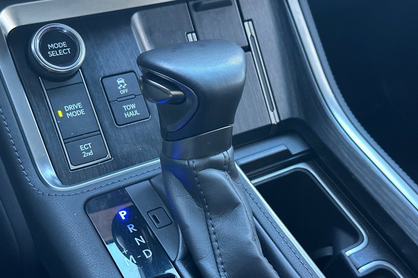 Certified 2024 Lexus GX 550 w/ Accessory Package (2T) image 28