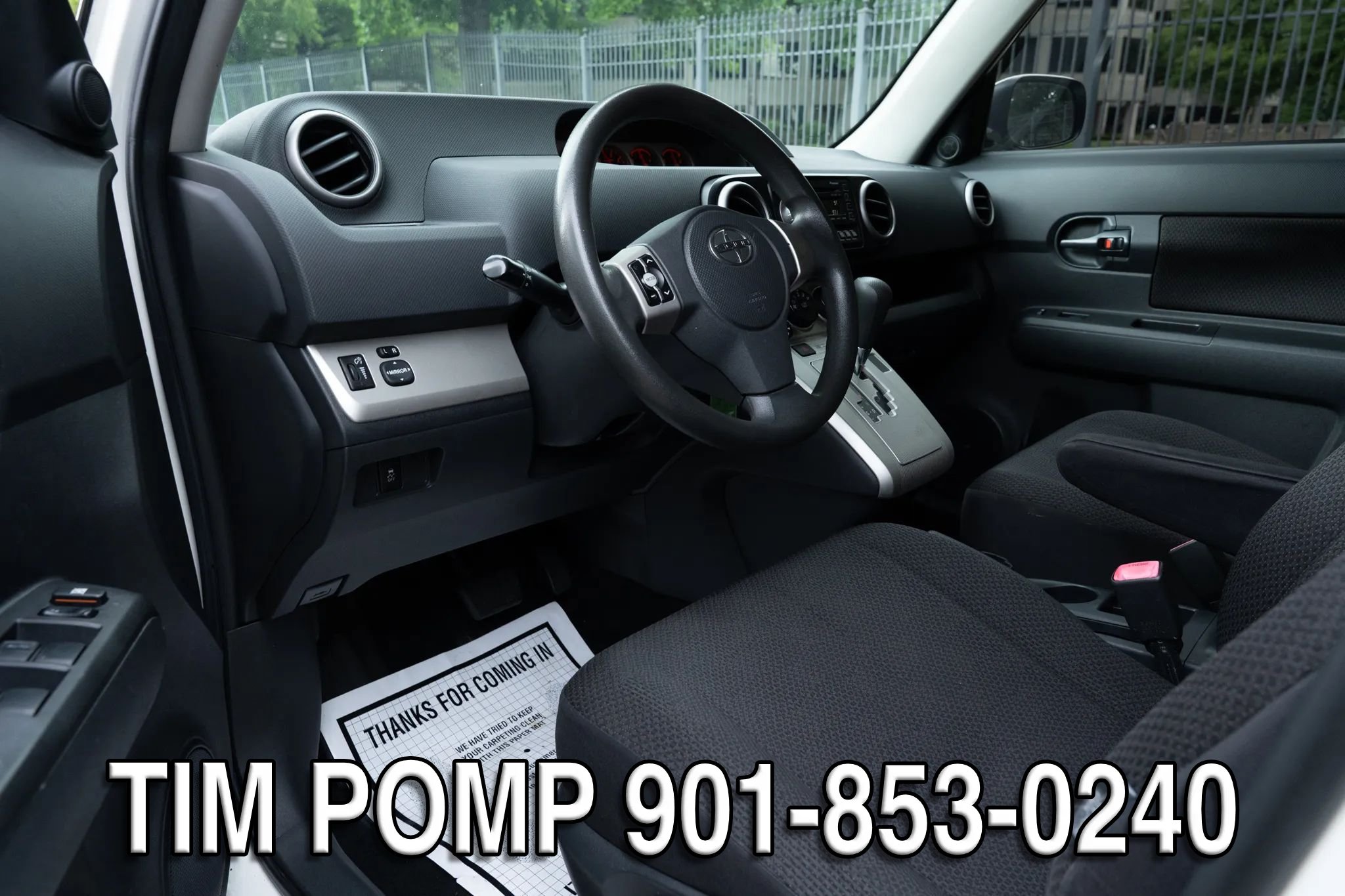 Used 2010 Scion xB FWD image 10