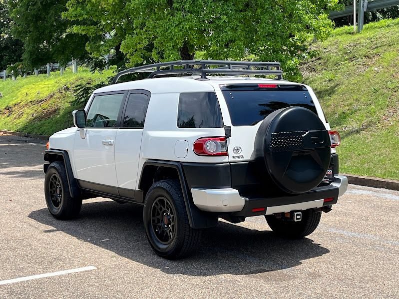Used 2014 Toyota FJ Cruiser 4WD w/ Convenience Package image 24