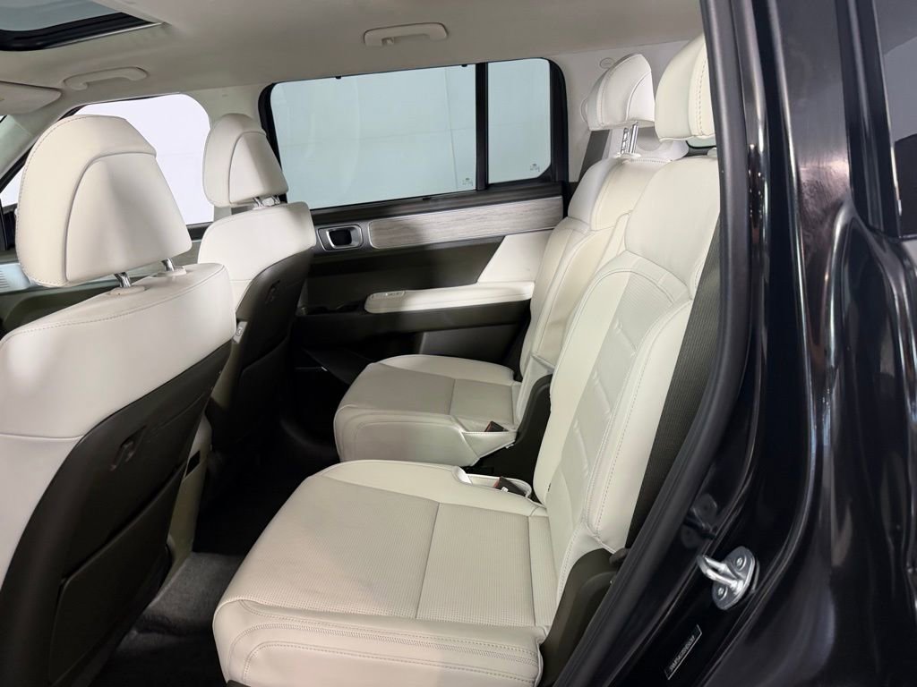 Used 2025 Hyundai Santa Fe Calligraphy image 26