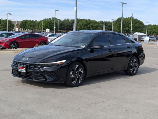 Used 2024 Hyundai Elantra SEL w/ Convenience Package FWD image 11