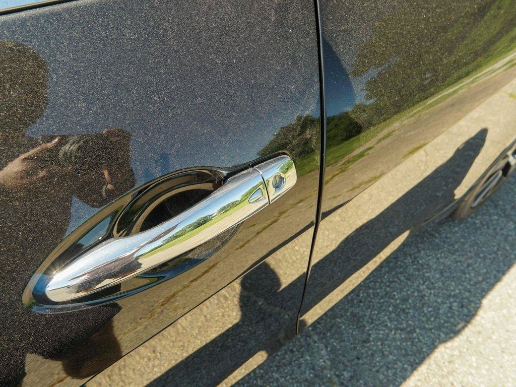 Used 2018 Nissan Maxima Platinum FWD image 8