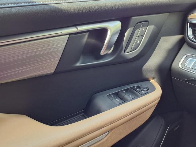 Used 2025 Buick Enclave Preferred FWD image 21