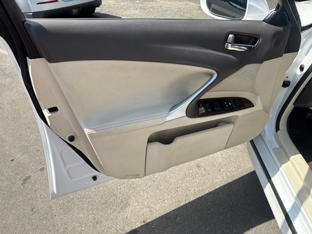 Used 2012 Lexus IS 250 AWD w/ Premium Pkg Value Edition image 34