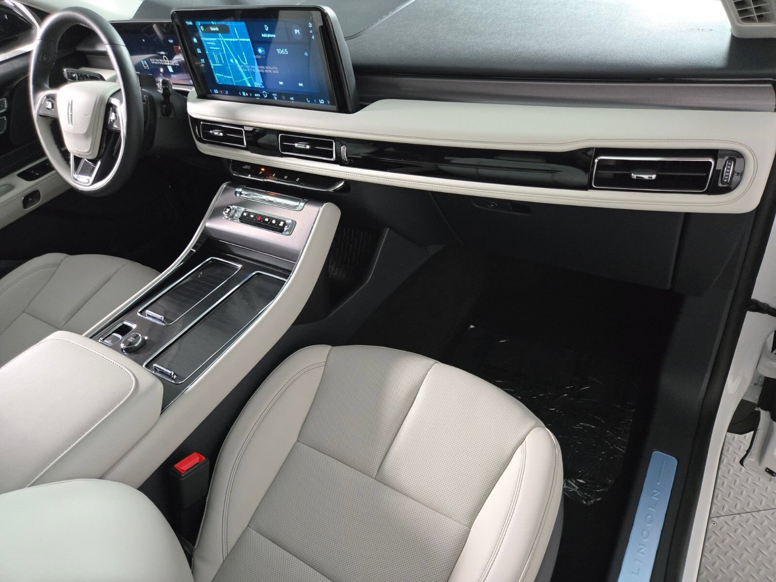 New 2026 Lincoln Aviator AWD image 21