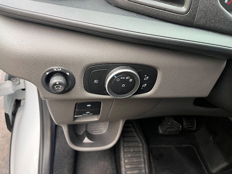 Used 2021 Ford Transit 350 XLT image 17