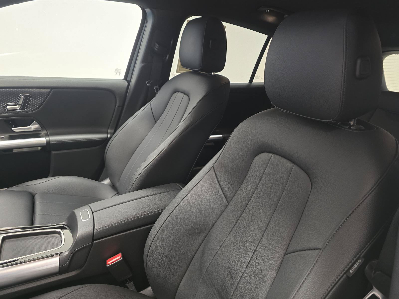 Used 2025 Mercedes-Benz GLA 250 image 18