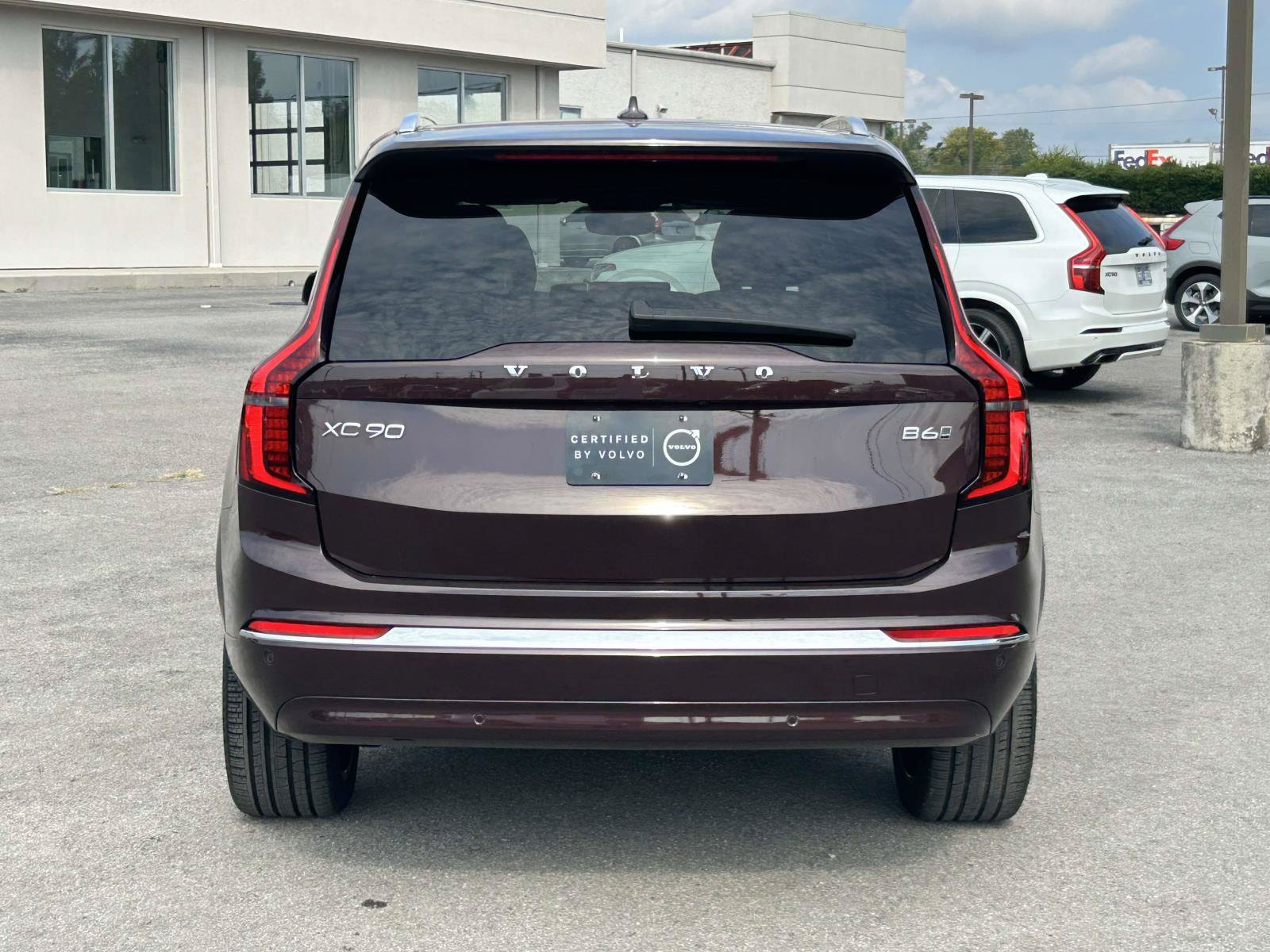 Certified 2025 Volvo XC90 B6 Core w/ Climate Package AWD/4WD image 6