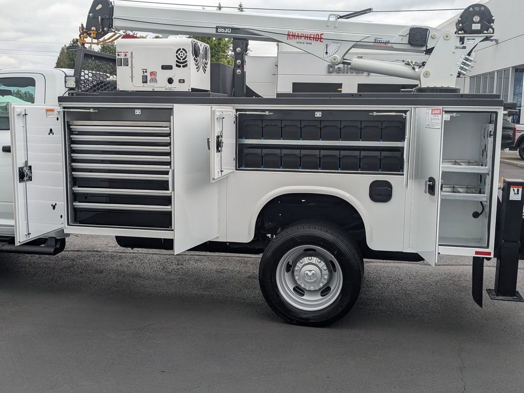 New 2024 RAM 5500 Tradesman AWD/4WD image 10