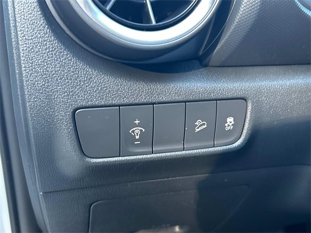 Used 2022 Hyundai Kona SEL w/ Cargo Package image 20