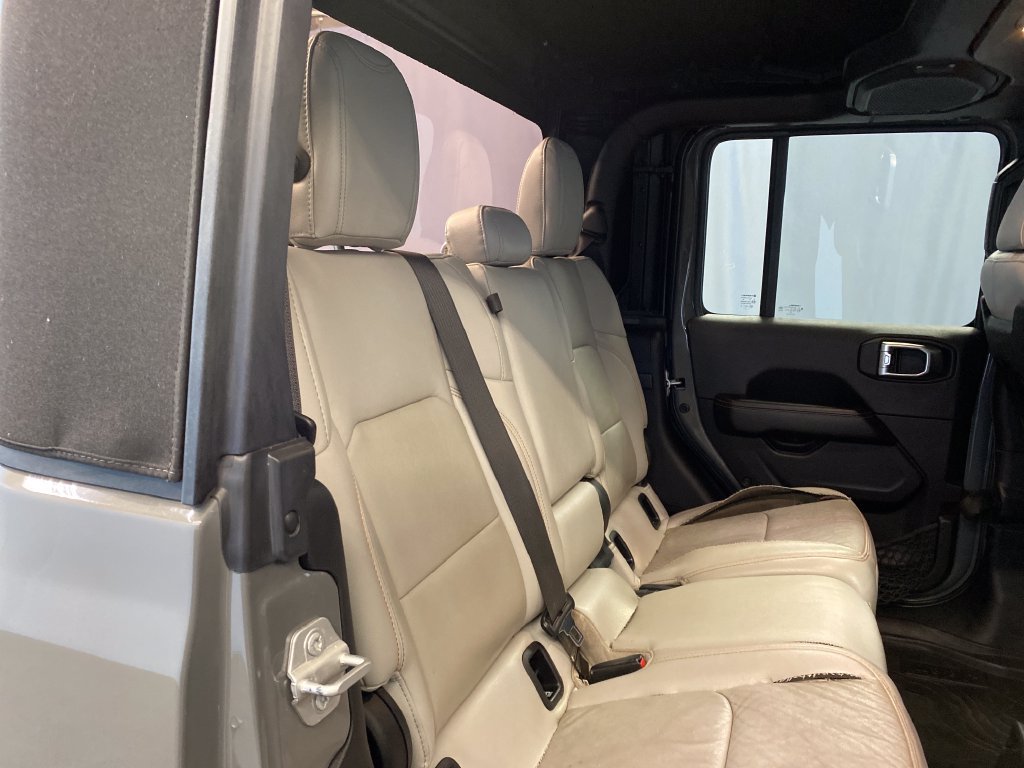 Certified 2023 Jeep Gladiator Mojave w/ Cold Weather Group AWD/4WD image 29