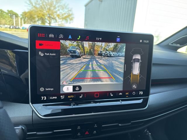 Used 2025 Volkswagen Golf w/ Euro Style Package image 21