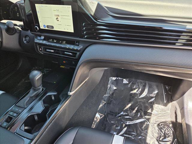 Certified 2025 Toyota Camry SE FWD image 21