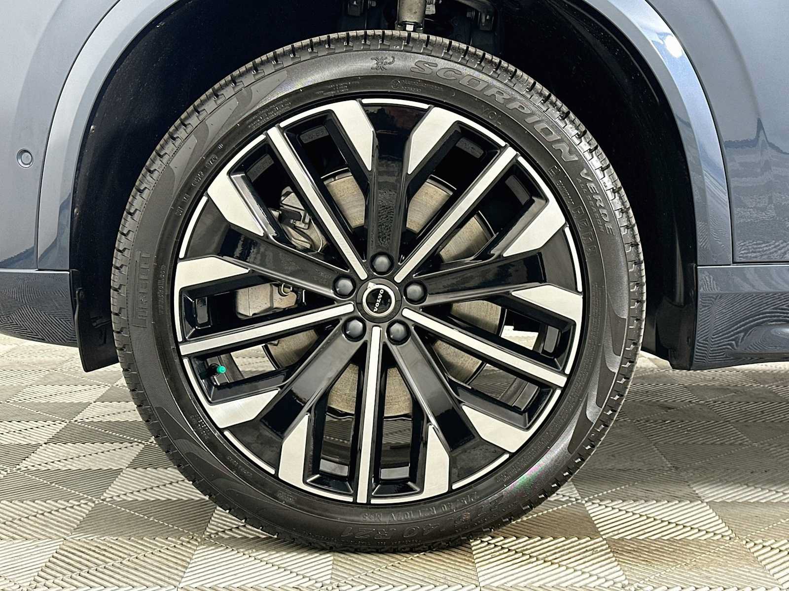 New 2026 Volvo XC90 T8 Plus w/ Protection Package AWD/4WD image 30