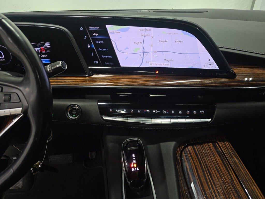 Used 2021 Cadillac Escalade Premium Luxury w/ Driver Assist Tech Package image 7
