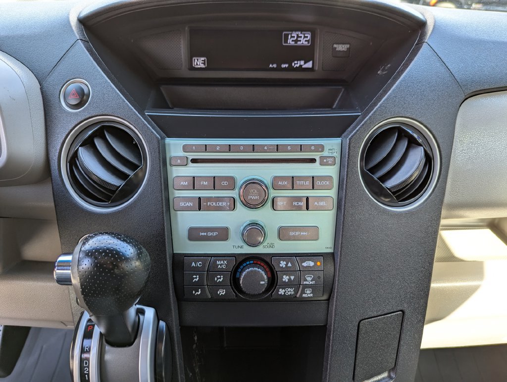 Used 2010 Honda Pilot LX image 20