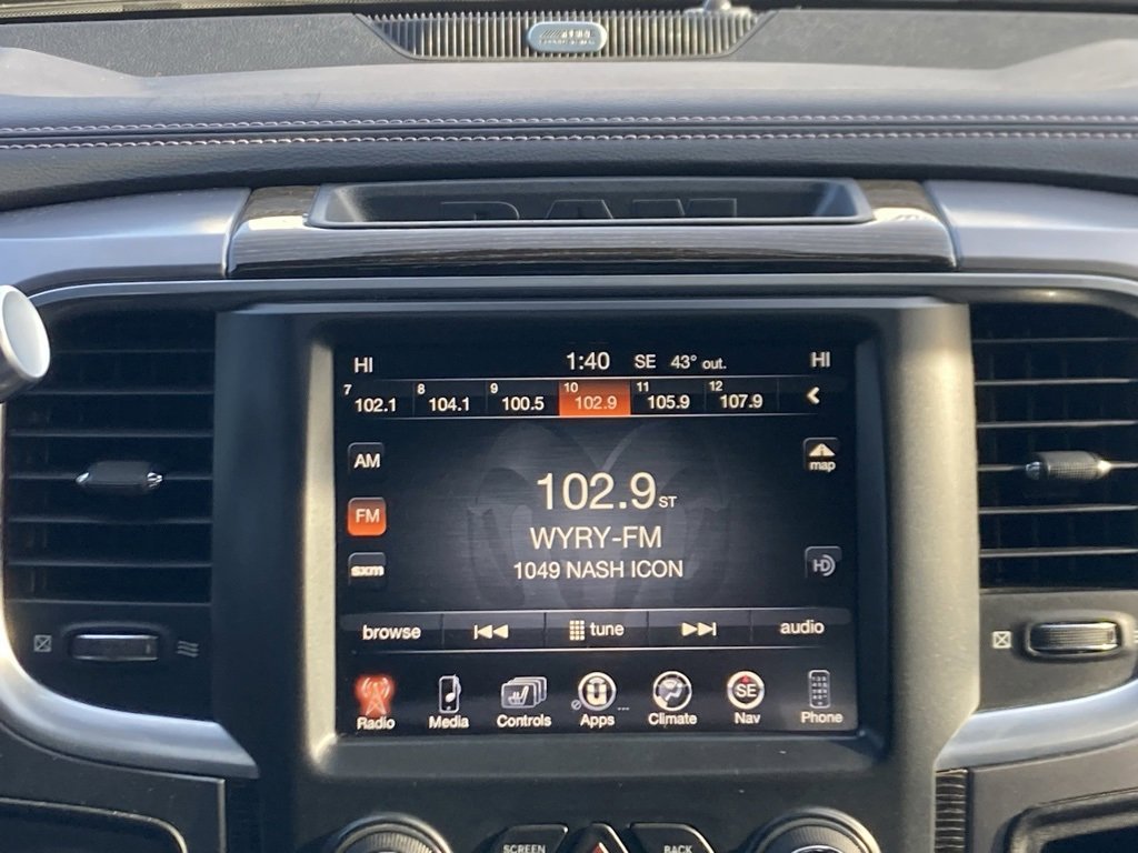 Used 2016 RAM 3500 Laramie Longhorn image 18