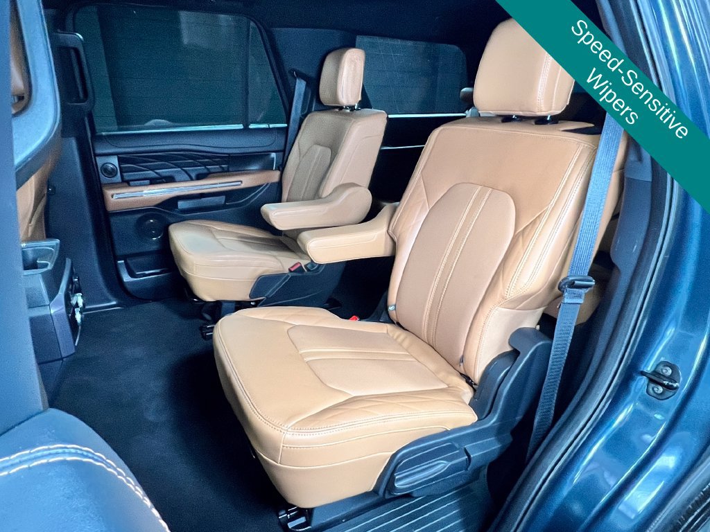 Used 2024 Ford Expedition Platinum AWD/4WD image 19