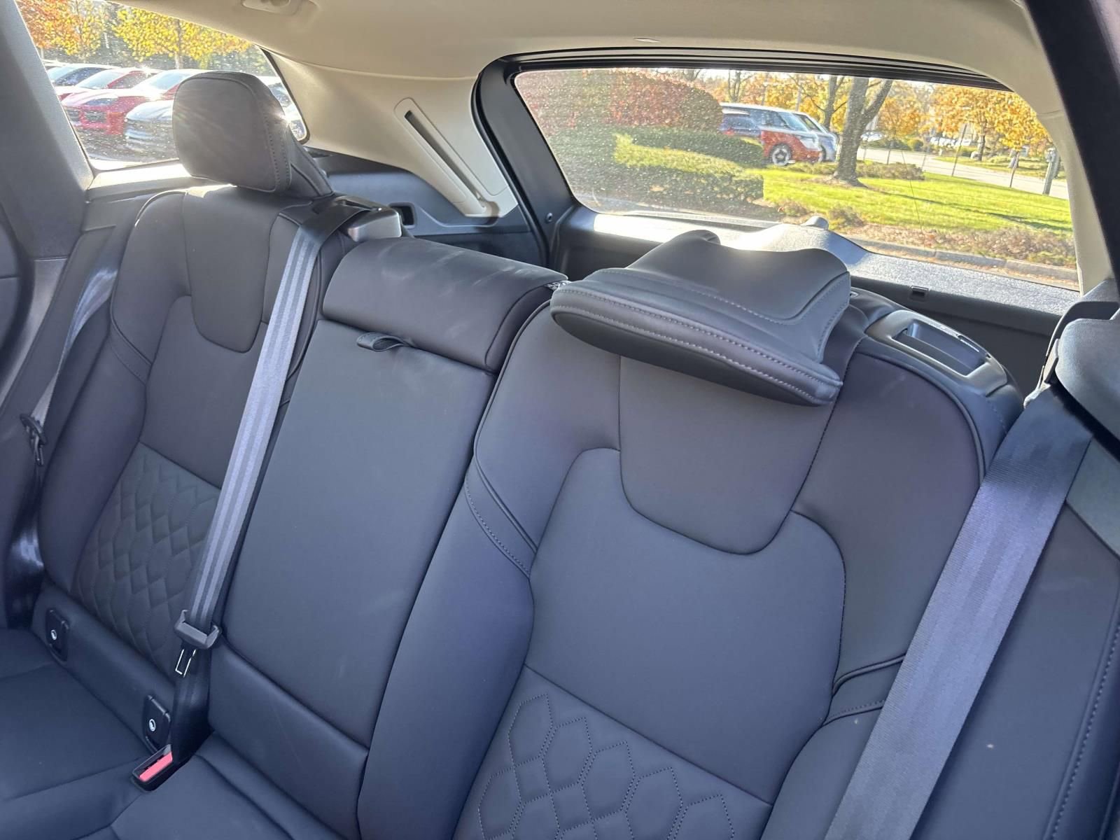 New 2026 Volvo XC60 B5 Plus w/ Protection Package Premier AWD/4WD image 25