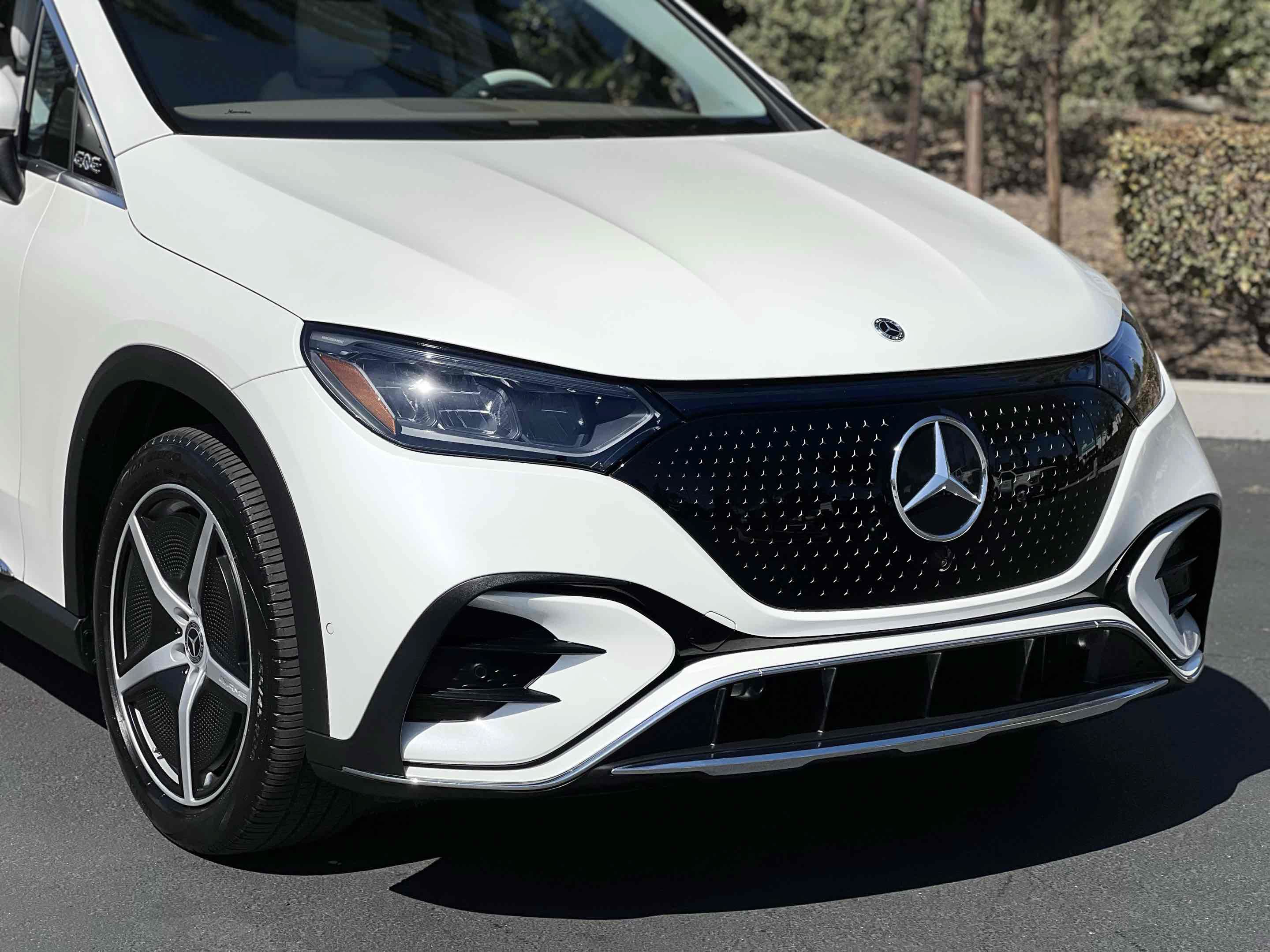Used 2023 Mercedes-Benz EQE 350+ SUV w/ AMG Line Exterior Package image 45