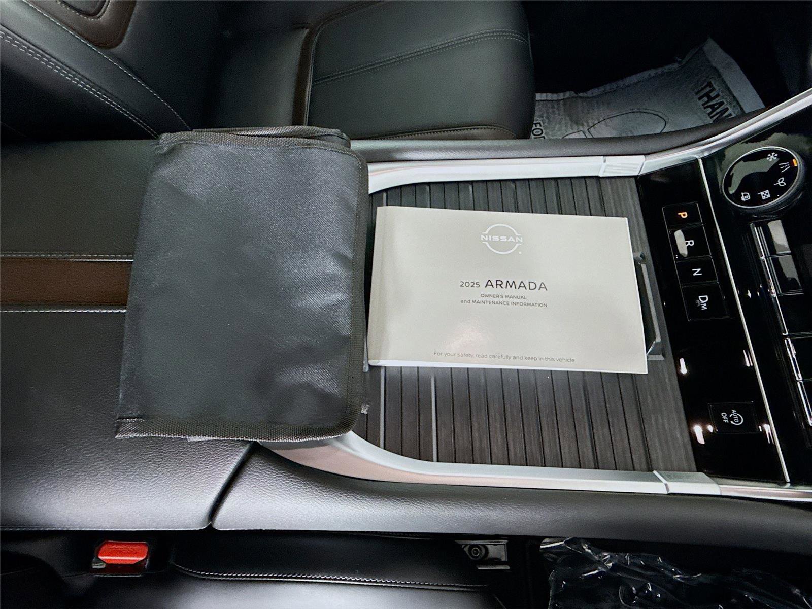 Used 2025 Nissan Armada SL w/ Captain's Chari Seat Package image 28