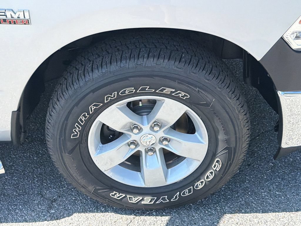 Used 2017 RAM 1500 Tradesman w/ Popular Equipment Group RWD image 11