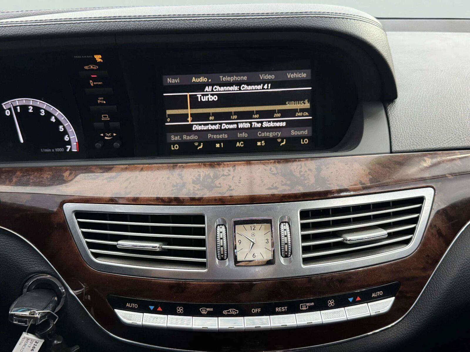 Used 2013 Mercedes-Benz S 550 image 30
