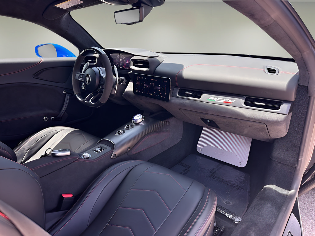 Used 2022 Maserati MC20 Coupe RWD image 24