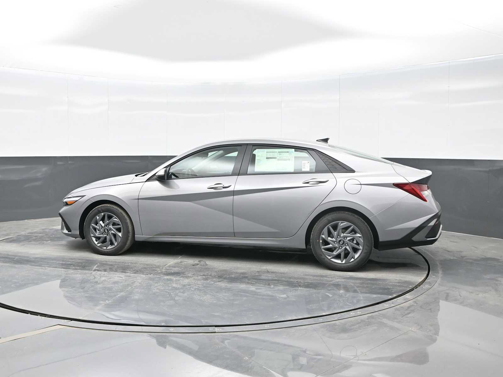 New 2026 Hyundai Elantra Blue image 5