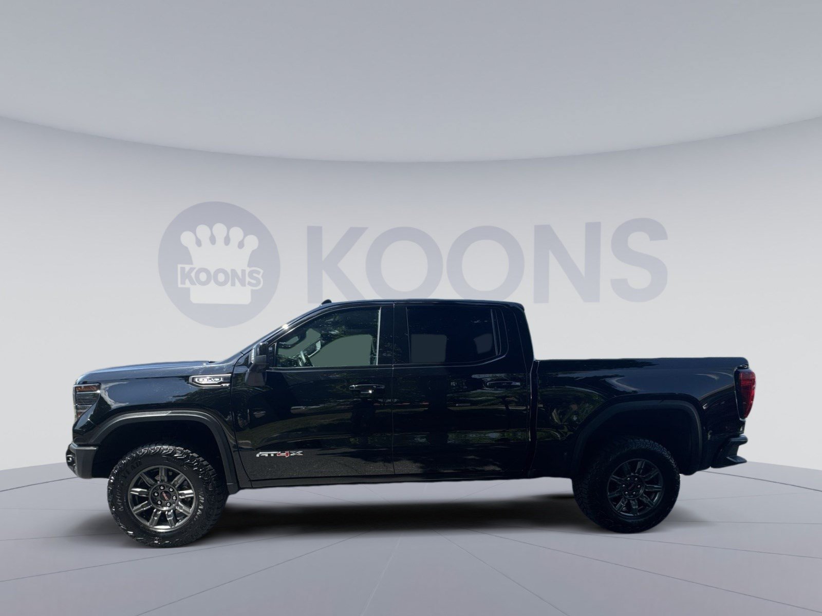 Used 2024 GMC Sierra 1500 AT4X AWD/4WD image 2