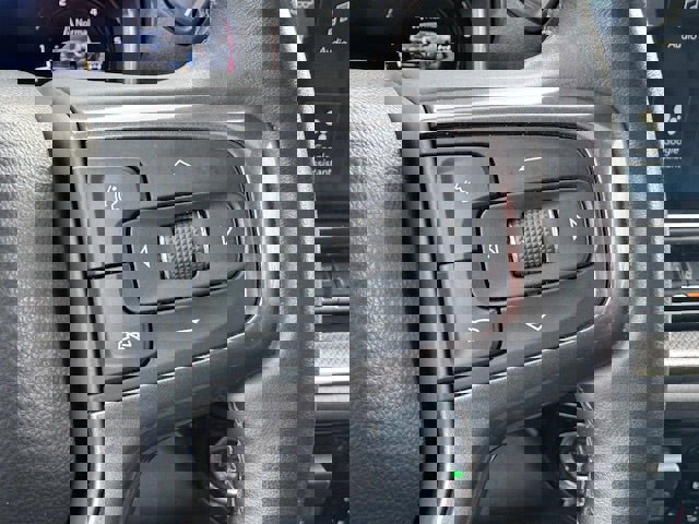 Used 2024 Chevrolet Silverado 2500 ZR2 w/ Technology Package image 41