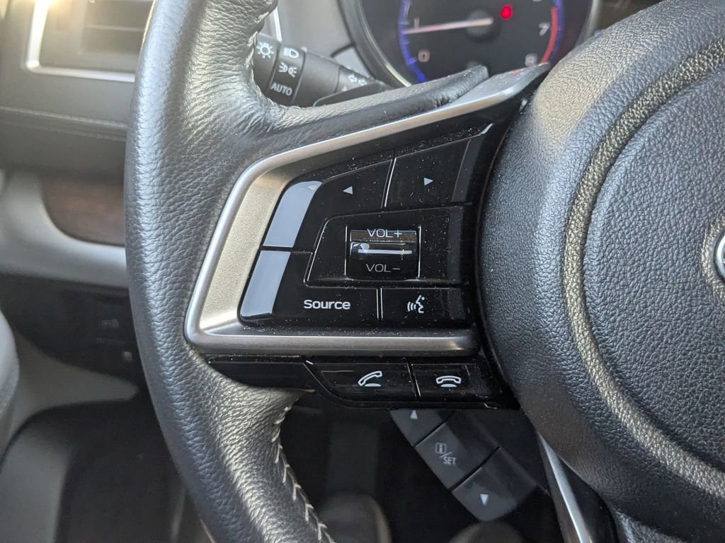 Used 2018 Subaru Outback 3.6R Limited AWD/4WD image 17