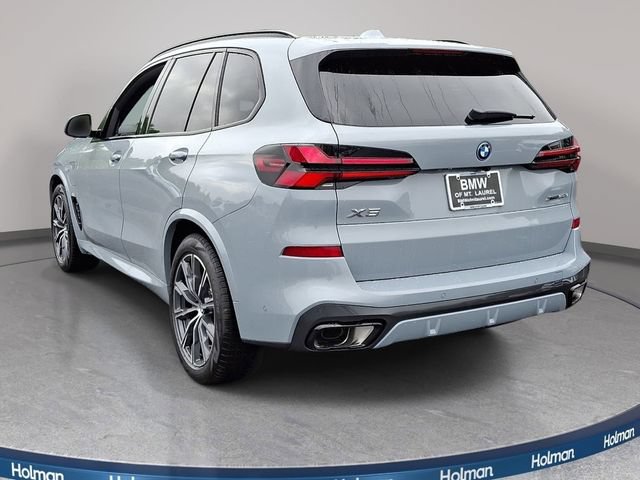 New 2026 BMW X5 xDrive50e w/ M Sport Package AWD/4WD image 6