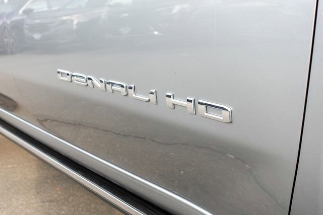 Used 2025 GMC Sierra 2500 Denali Ultimate image 9