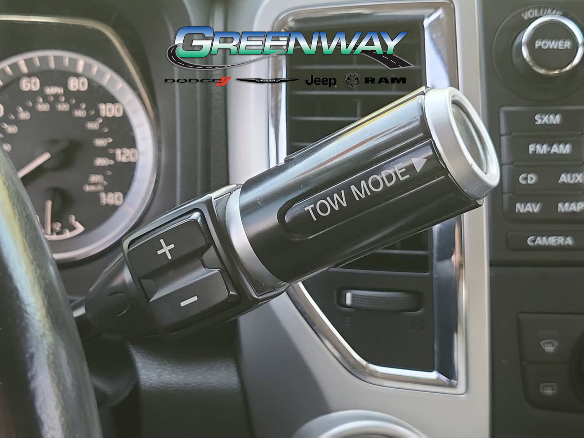 Used 2017 Nissan Titan SV RWD image 23