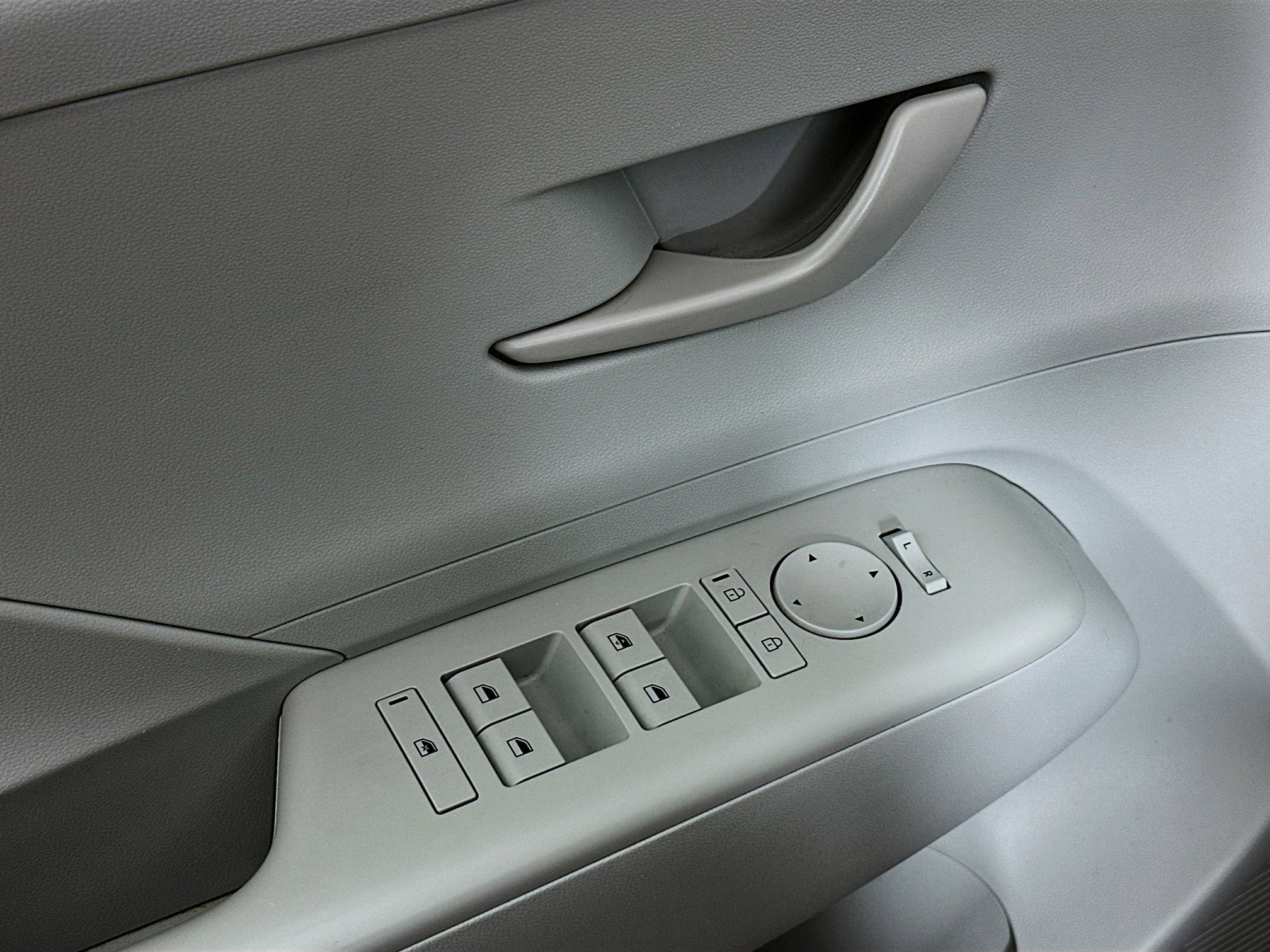 Used 2024 Hyundai Kona SEL image 15