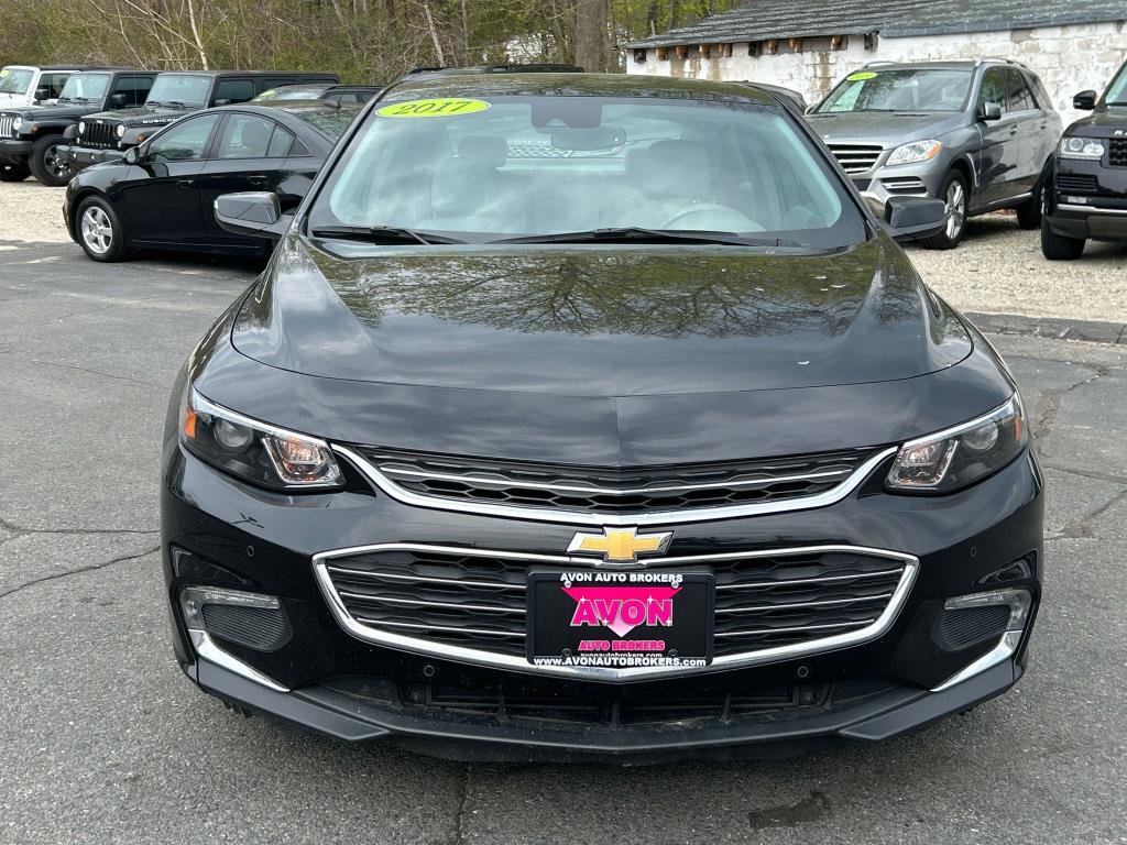 Used 2017 Chevrolet Malibu Hybrid w/ Leather Package image 29