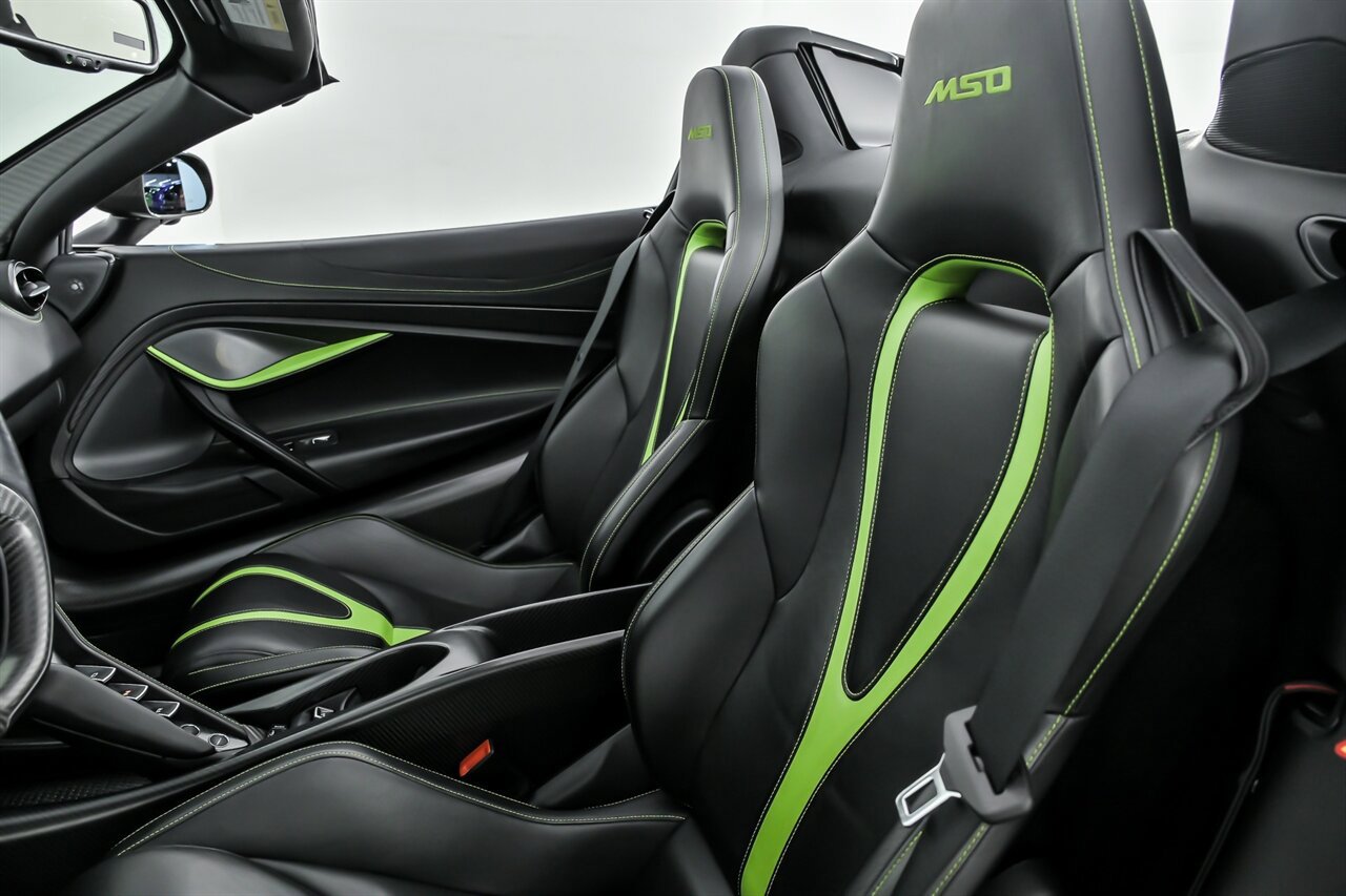 Used 2022 McLaren 765LT image 22