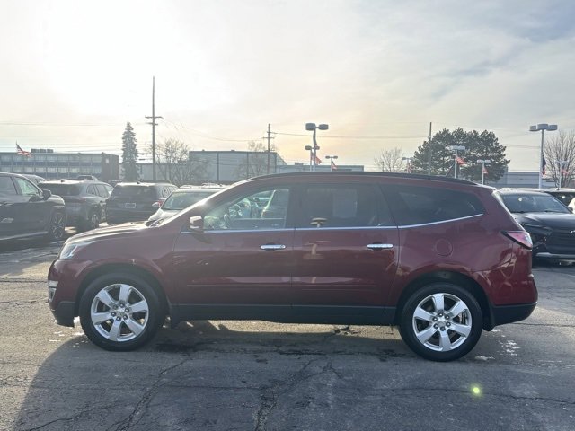 Used 2017 Chevrolet Traverse LT w/ Style and Technology Package image 8