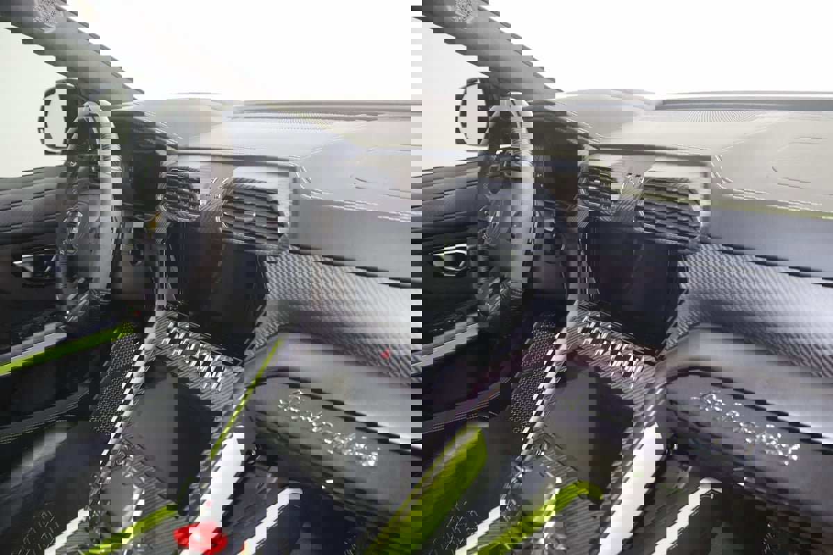 Used 2022 Lamborghini Urus image 73