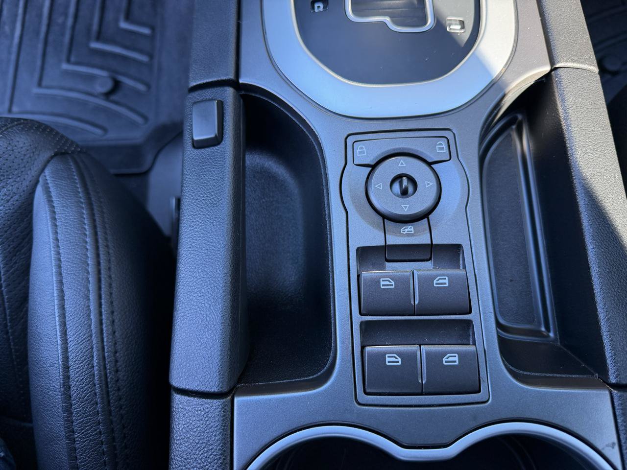 Used 2009 Pontiac G8 GT w/ Premium Package RWD image 16
